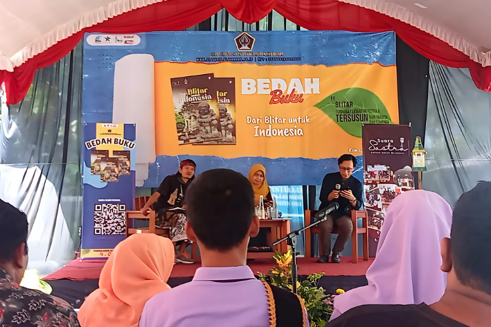 Bedah Buku Dari Blitar untuk Indonesia Jilid 2, Perwakilan LPM Laun : Siap Hadir dan Suksesk