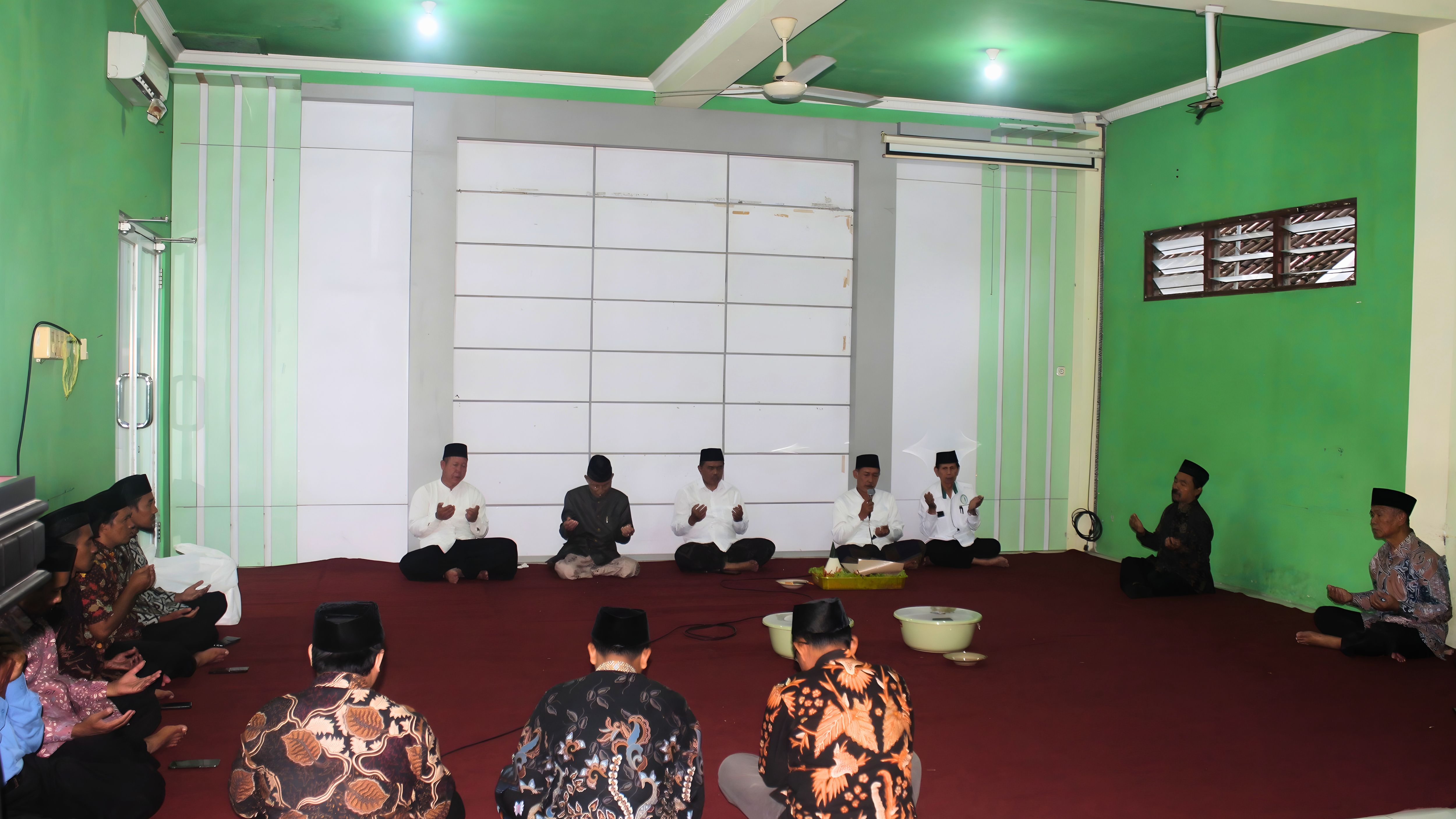 52 Tahun Menjaga Marwah Pendidikan, STIT Al-Muslihuun Gelar Doa Bersama