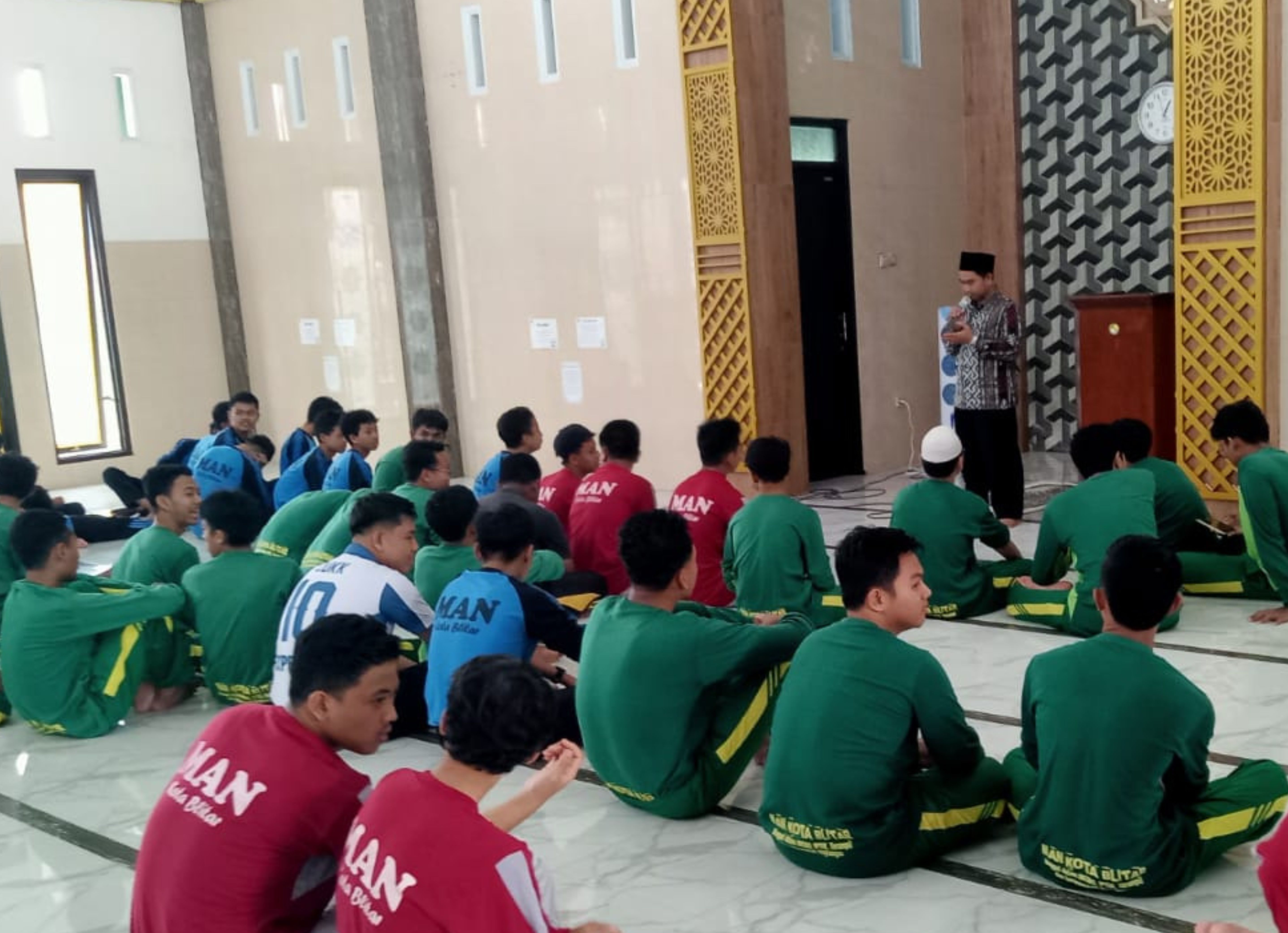 Tawarkan Keunggulan Kampus, STIT Al-Muslihuun Gelar Sosialisasi ke MAN Kota Blitar