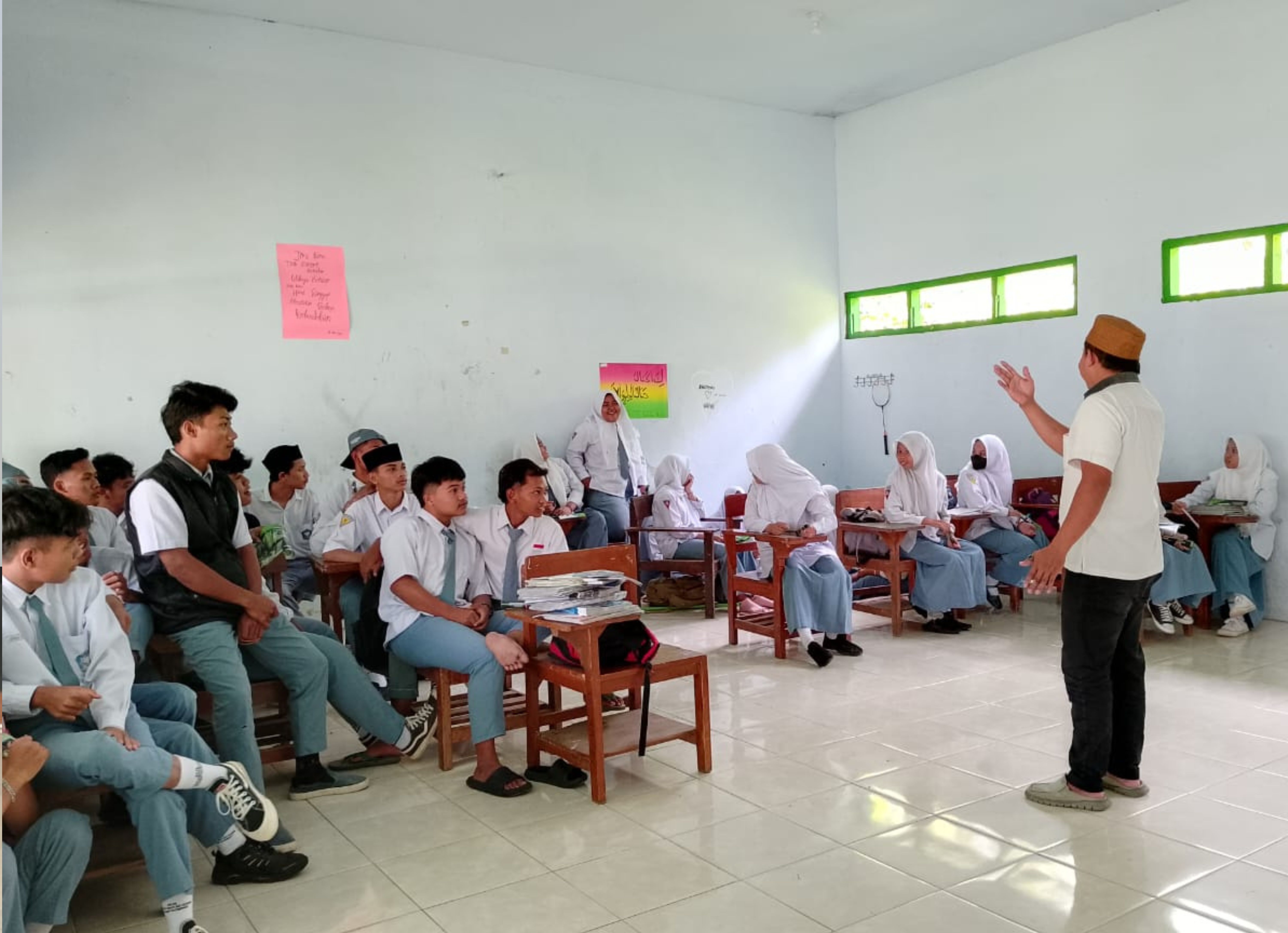 Dosen STIT Al-Muslihuun Sosialisasikan Prodi ke Siswa MA Hasanudin Kanigoro